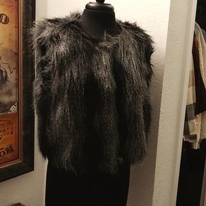 Jennifer Lopez faux fur vest, blk and tan size L
